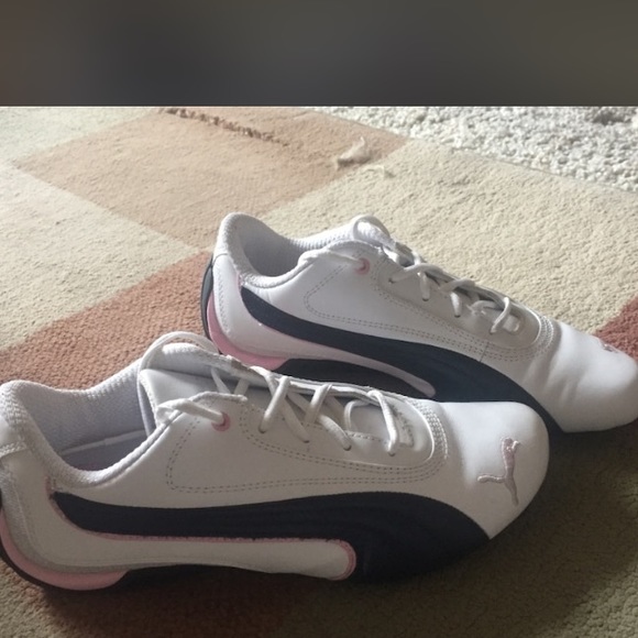 puma women's tennis shoes